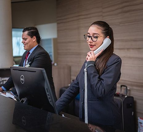 receptionists-g9b9353bca-640-2